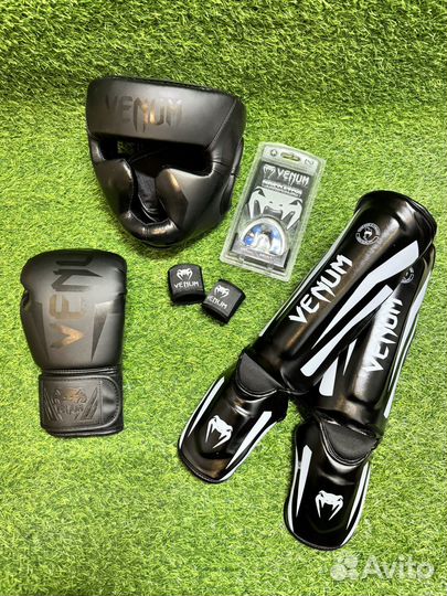 Новое:Перчатки, шлем, бинты, защита ног