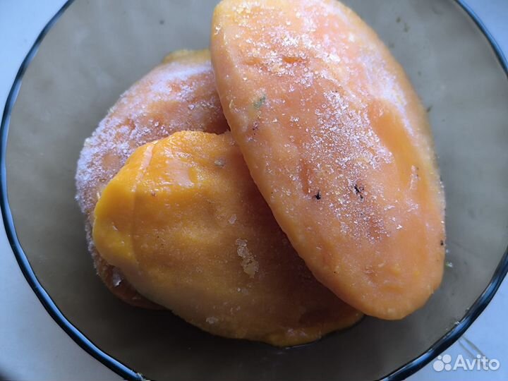 Манго замороженное половинки 1кг