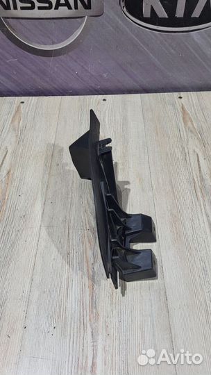 Брызговик задний volkswagen touareg NF Лев