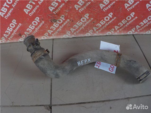 Патрубок системы охлаждения Volkswagen Golf plus