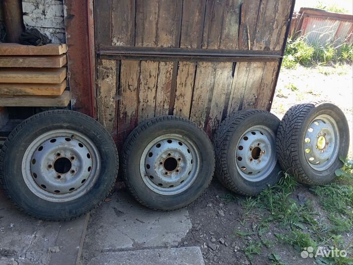 Tigar SUV Ice 215/65 R16