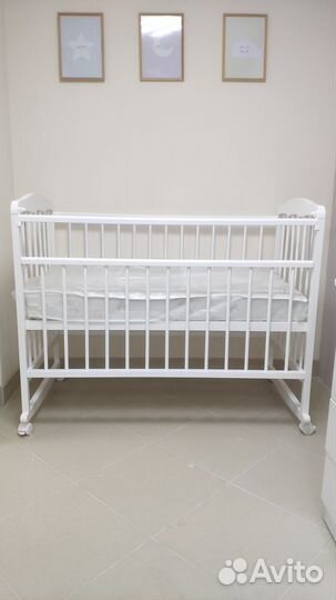 Детская кровать на колесиках