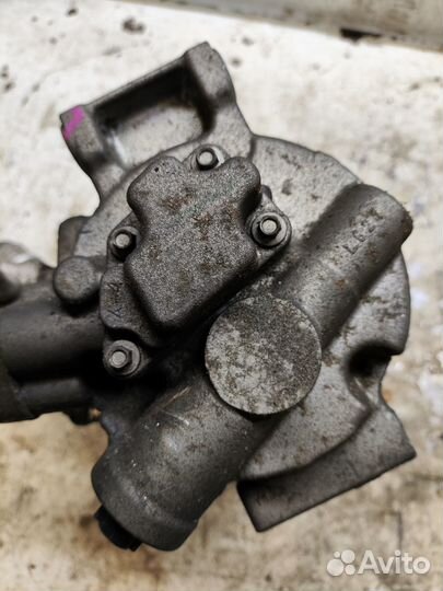 Компрессор кондиционера Toyota Corolla E150