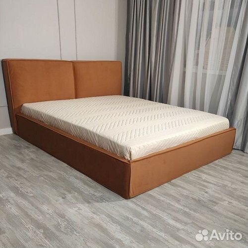 Кровать двуспальная