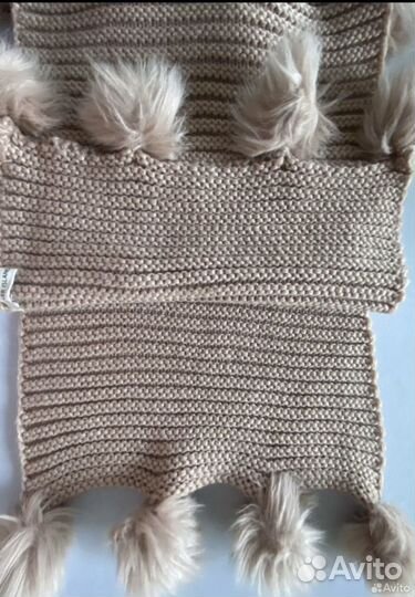 Шарф с пампонами River island бежевый женский