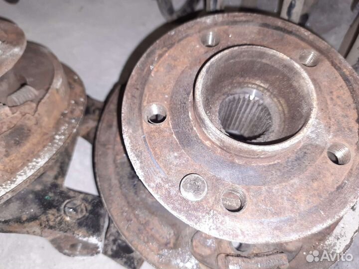 Задняя ступица на мерседес 447