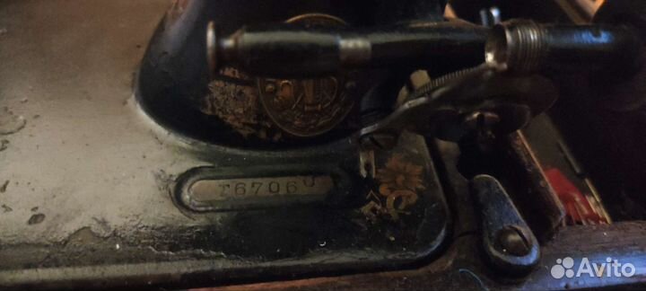 Швейная машина сингер