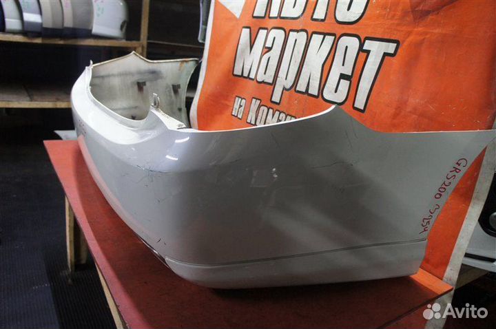 Бампер задний Toyota Crown GRS200 2009