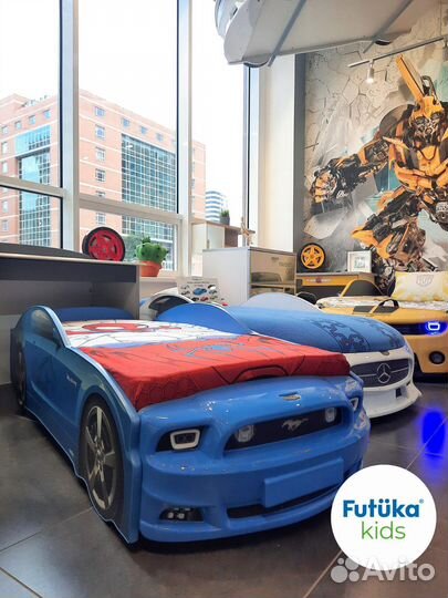 Кровать машина