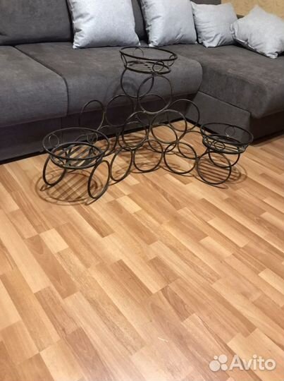 Подставка под цветы