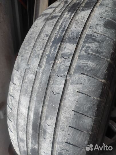 Continental ContiPremiumContact 5 215/60 R16