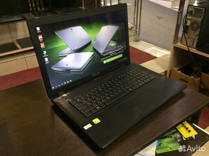 Ноутбук Asus 17.3