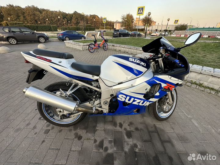 Suzuki GSX r2