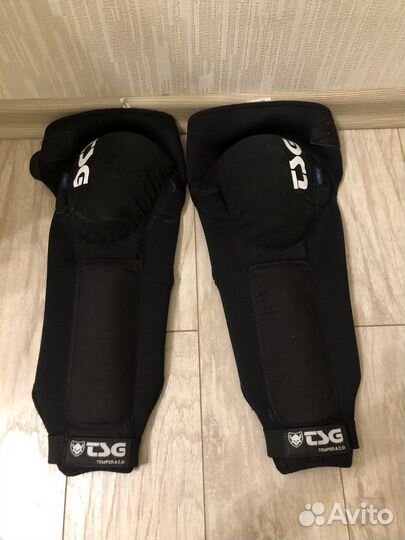 Защита колена и голени TSG