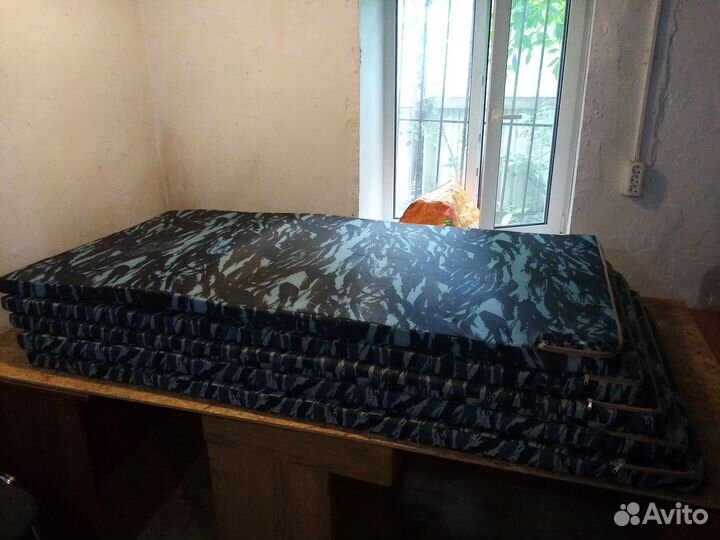 Подушки для садовых качелей и уличных диванов