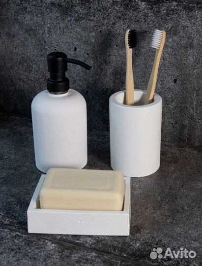 Набор из бетона