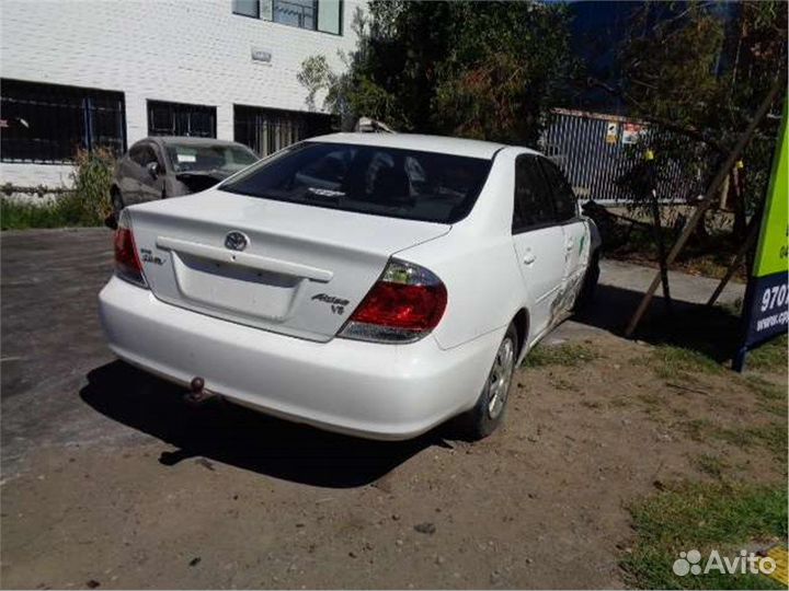 Разбор на запчасти Toyota Camry