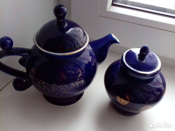 Заварочный чайник и чайница