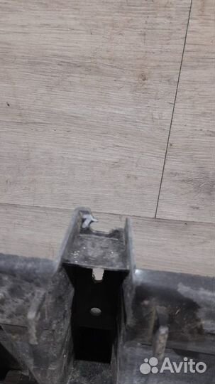 Кронштейн заднего бампера Porsche Panamera С 2009