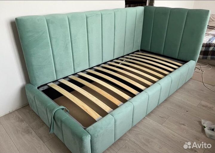 Детская угловая кровать лофт с подъемным