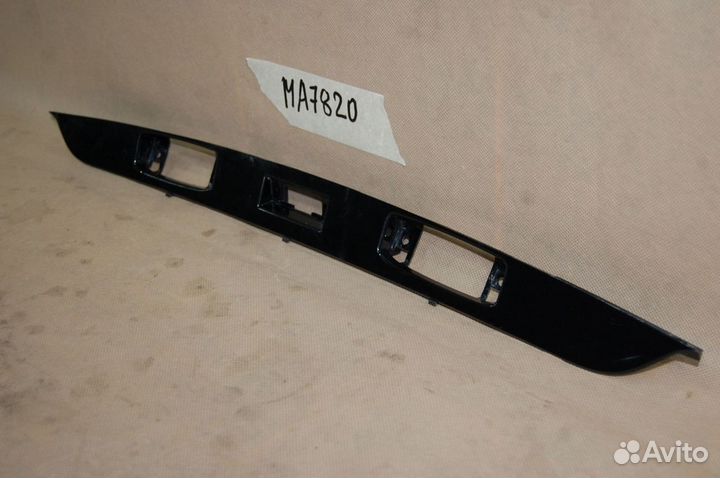 Накладка двери багажника X-Line - Kia Rio 4