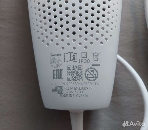 Компактный фотоэпилятор Philips Lumea Essential