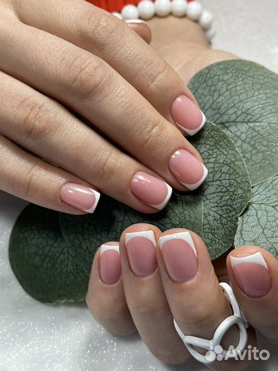 Наращивание ногтей, гель лак, прокол ушей