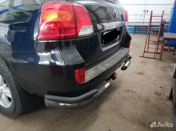 Защитные дуги на Toyota Land Cruiser 200