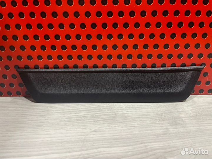 Накладка на порог салона задняя левая Lexus Rx 4