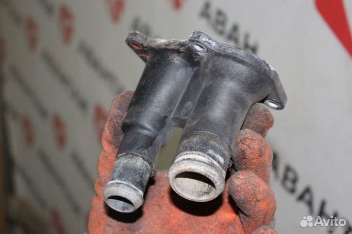 Корпус термостата Ford Fusion 1