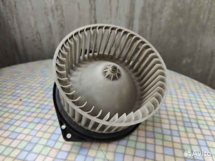 Моторчик печки Nissan Cefiro Maxima a32