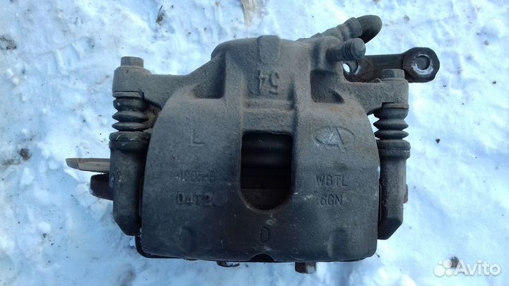 Суппорт передний левый Чери Амулет