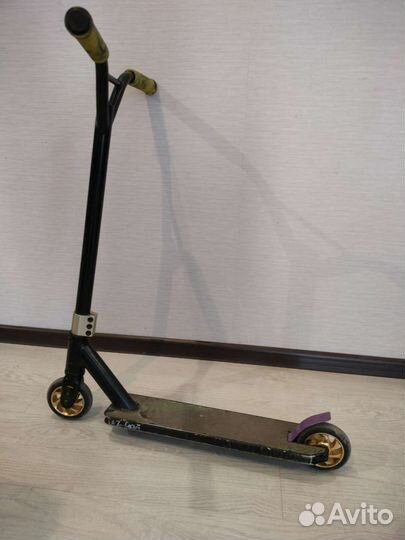 Трюковой самокат