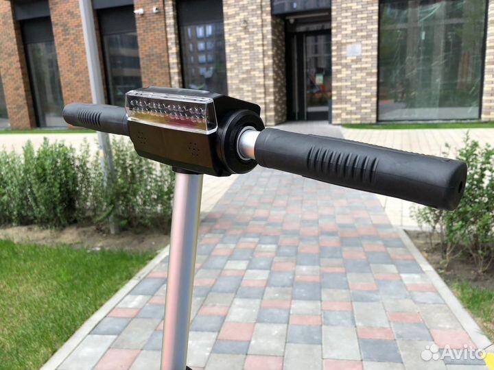 Электросамокат S3