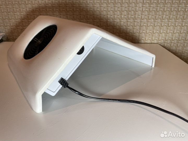 Настольный пылесос