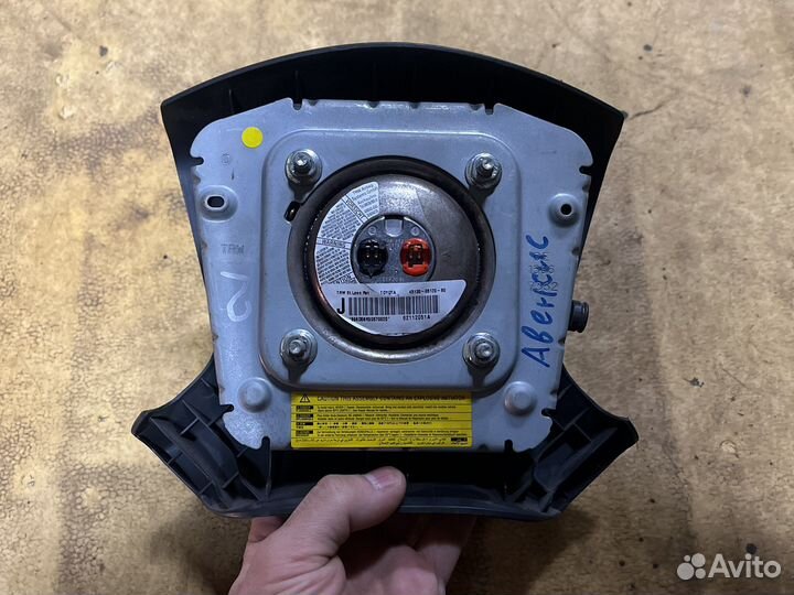 Подушка безопасности в руль Toyota Avensis t250