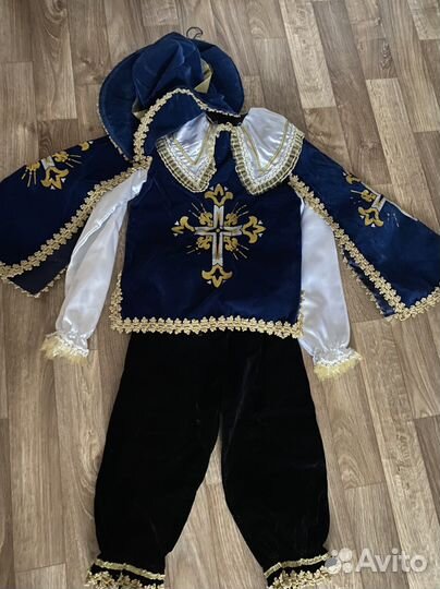 Костюм мушкитера