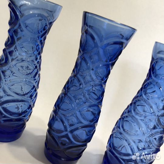 Ваза синее стекло
