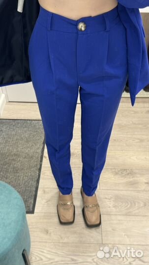 Брючный костюм женский синий 44