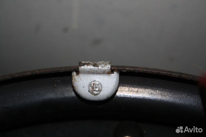 Диски оригинальные r15 Volkswagen Golf