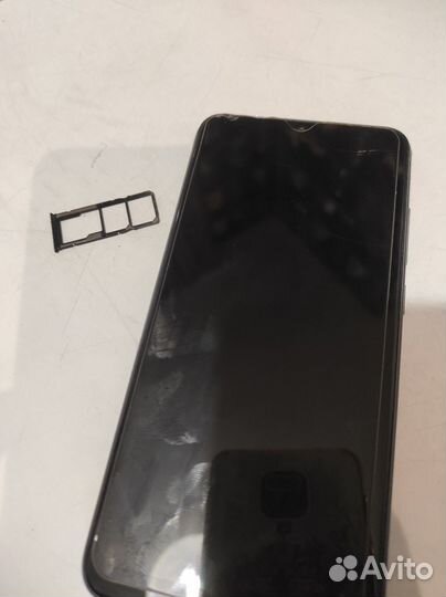 Xiaomi Redmi 8, 3/32 ГБ