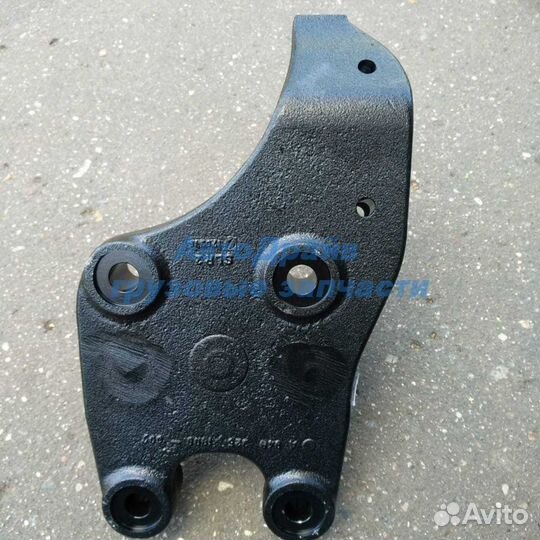 Опорный кронштейн Mercedes Actros MP2