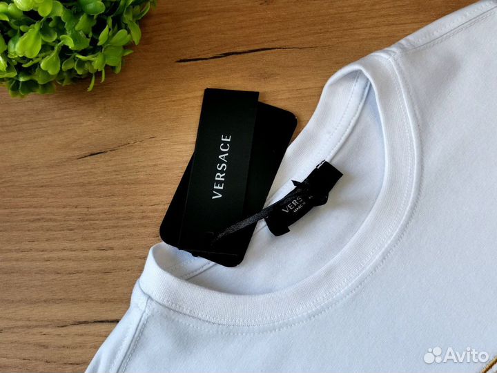 Футболка versace