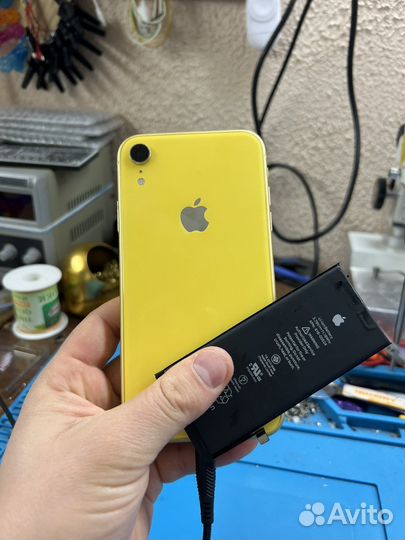 Замена аккумулятора iPhone и Android