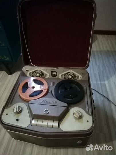 Магнитофон