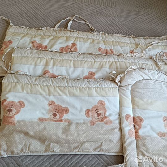 Бортики в детскую кроватку