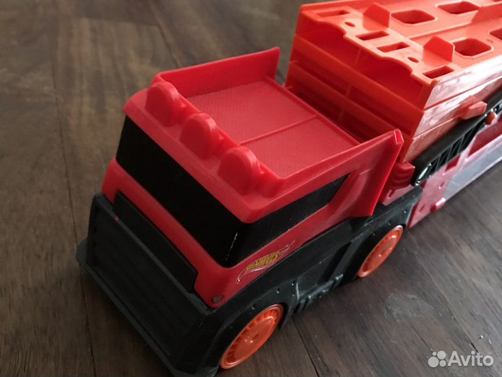 Грузовик hot wheels для машинок