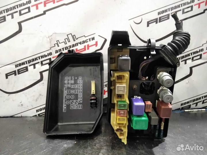 Блок предохранителей toyota chaser cresta mark II