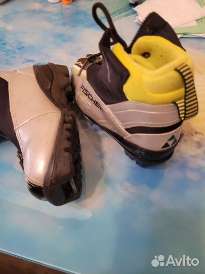 Лыжные ботинки размер 32