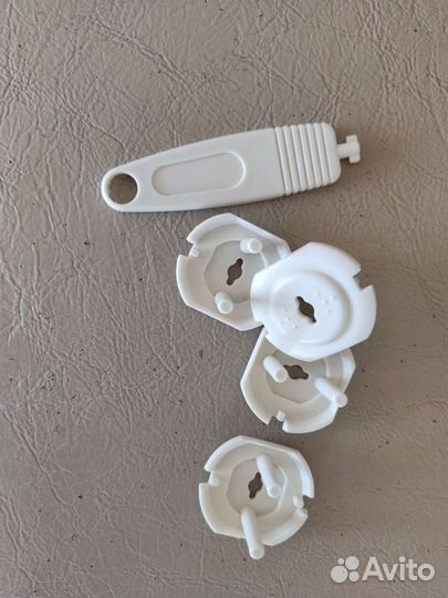 Защитные накладки на угол Икеа IKEA Новые Заглушки